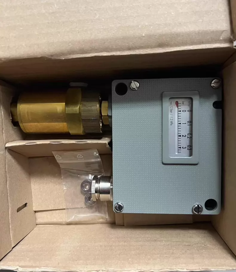 Trafag Pressure Switch 900.2377.905
