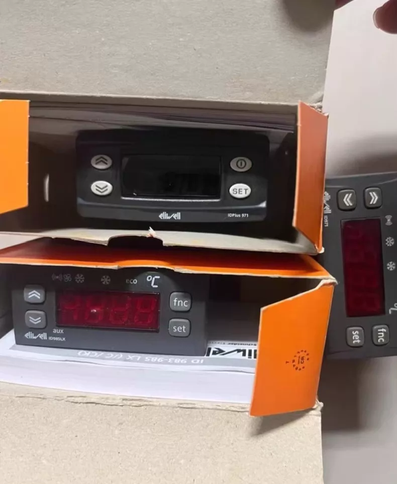 Eliwell Temperature Controller ID34DF0MCD800 thumbnail