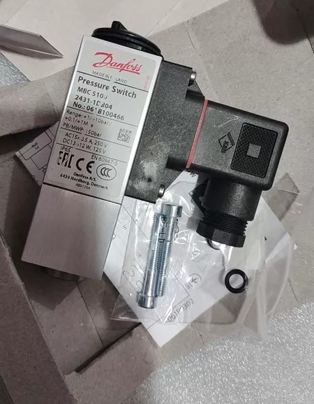Danfoss Pressure Switch MBC5100 061B100466