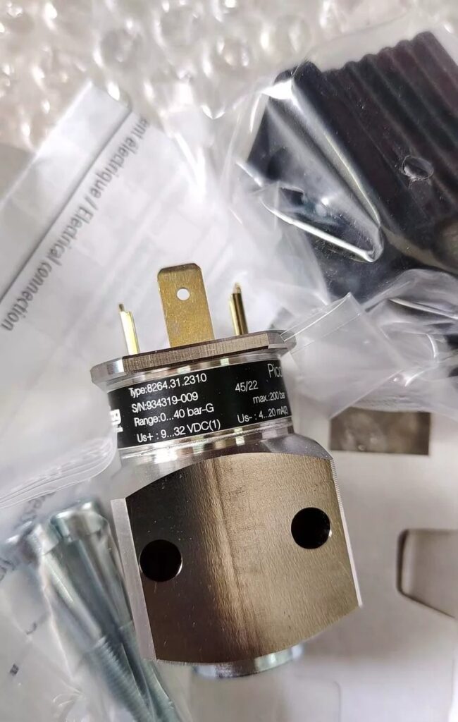 Trafag Pressure Transmitter 8264.31.2310