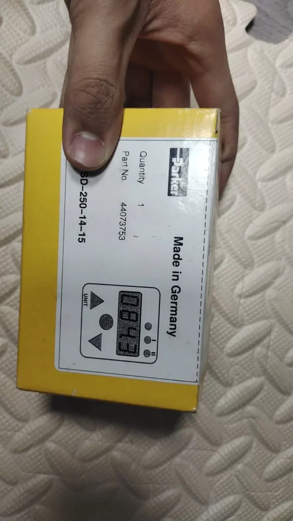 1048683403487
