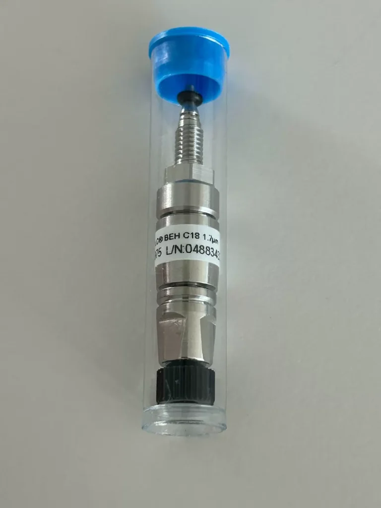 Waters Chromatography Column 186003975 thumbnail