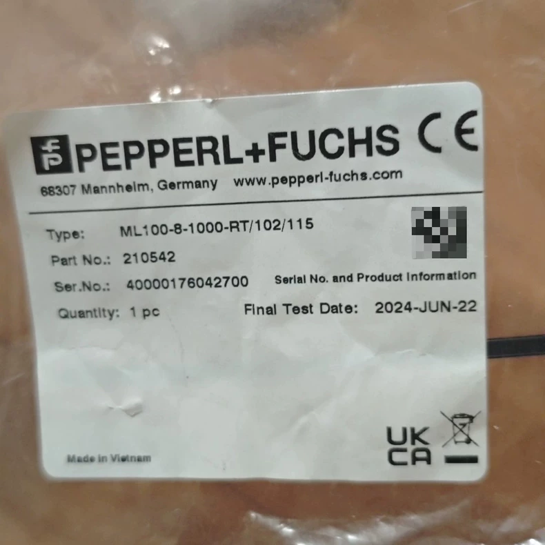 Pepperl+Fuchs Photoelectric Sensor ML100-8-1000-RT/102/115 thumbnail