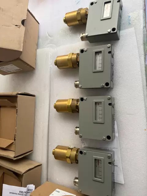 Trafag Switch 900.2379.905