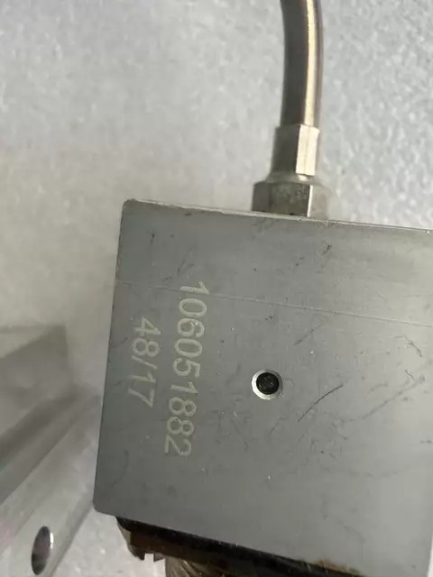 MAN Temperature Sensor X11.99011K736 thumbnail