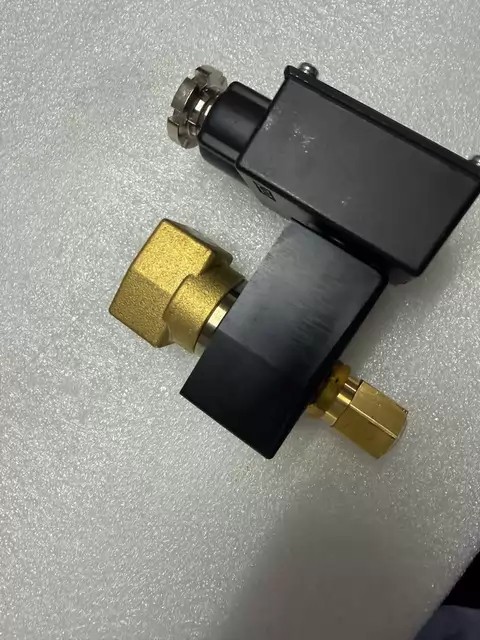 CKD Valve AG3X-B905-FLA51312-AC110 thumbnail