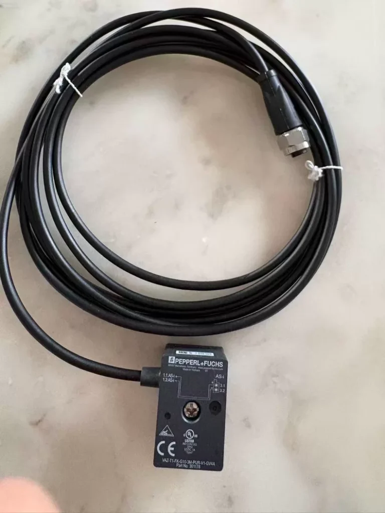 Pepperl+Fuchs Cable VAZ-T1-FK-G10-3M-PUR-V1-GV4A thumbnail