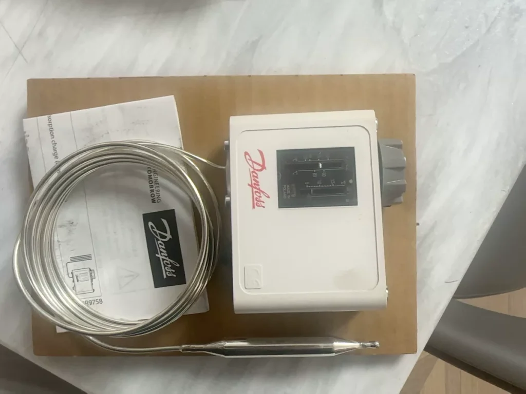 Danfoss Controller 060L1126 thumbnail