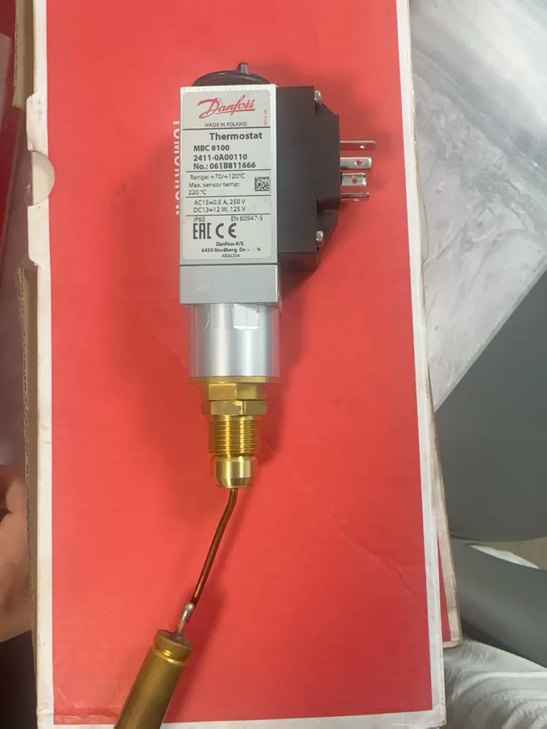 Danfoss Sensor MBC 8100 061B811666 thumbnail
