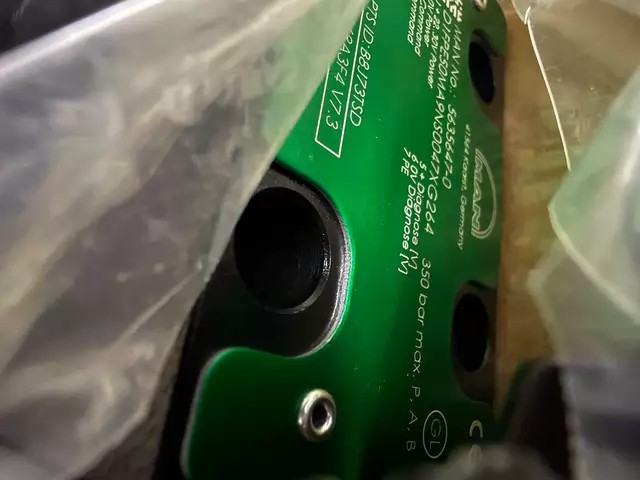 MAN Valve 5635647-0 thumbnail