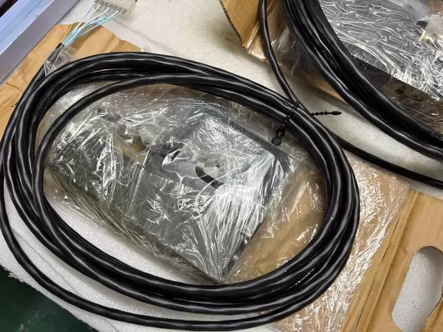 MAN Valve 5635647-0 thumbnail