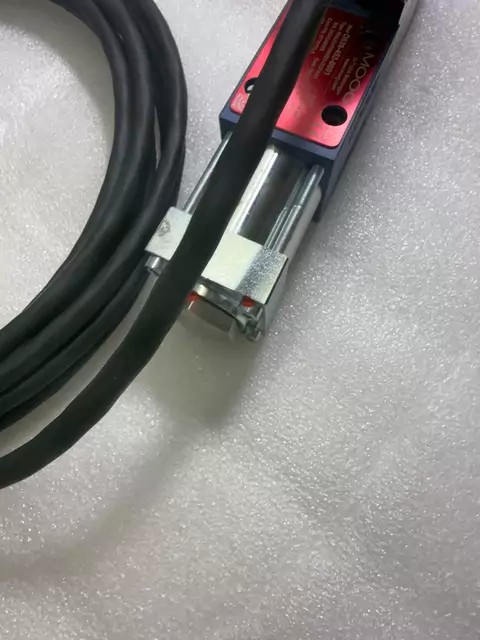 Moog Proportional Valve D636-453-0001 thumbnail