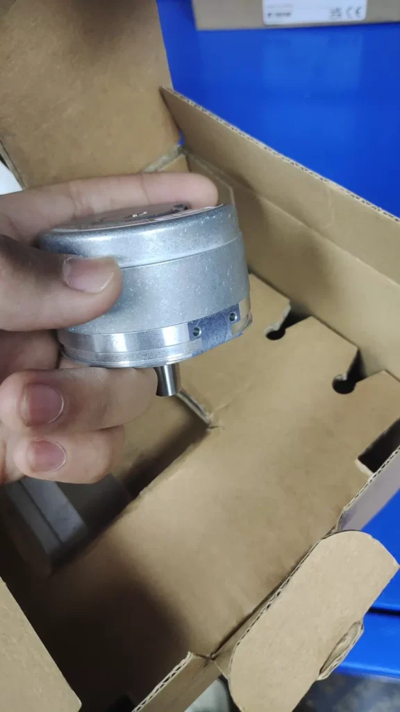 HEIDENHAIN Encoder EQN 1325 2048 62S12-78 K (823901-52) thumbnail