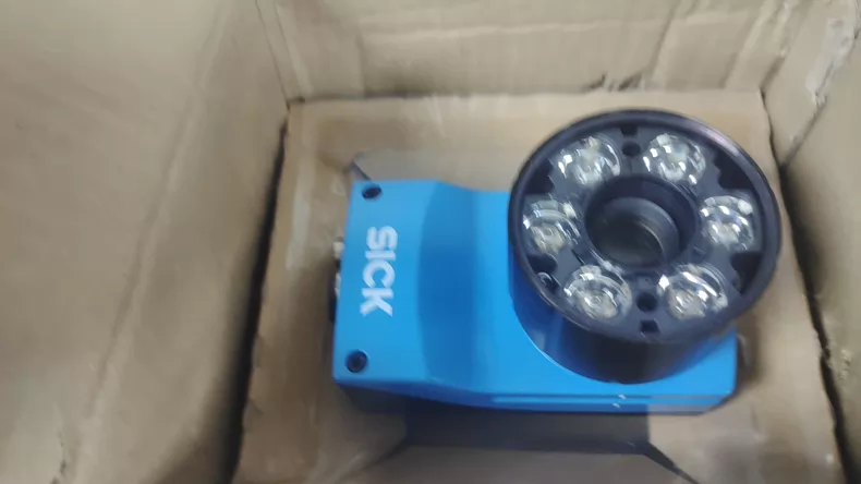 SICK Laser Distance Sensor V2D632R-MWMFB4 thumbnail