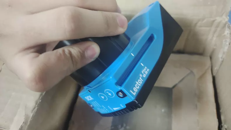 SICK Laser Distance Sensor V2D632R-MWMFB4 thumbnail