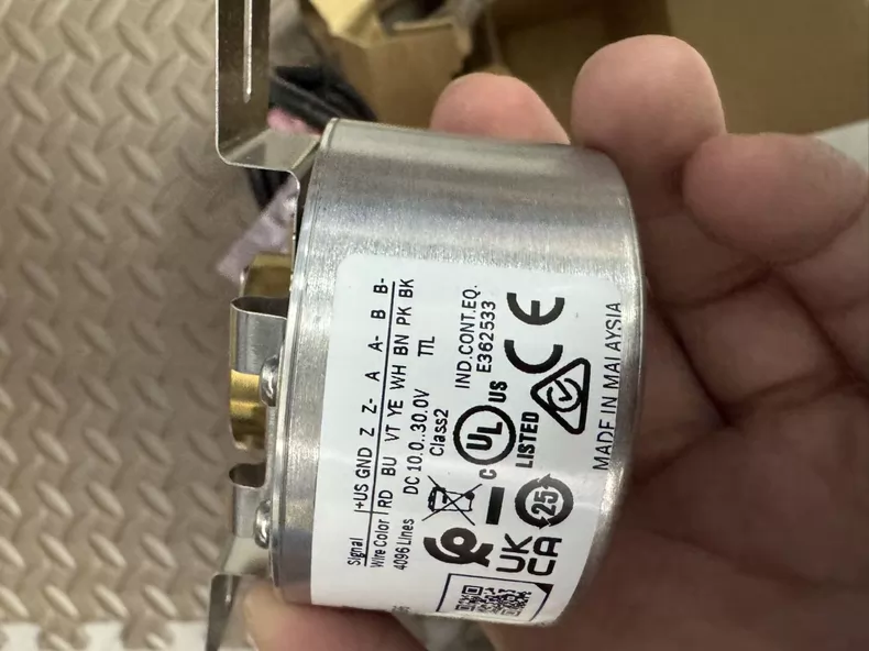 SICK Incremental Encoder DBS60E-BECK04096 thumbnail