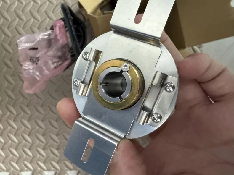 SICK Incremental Encoder DBS60E-BECK04096 thumbnail