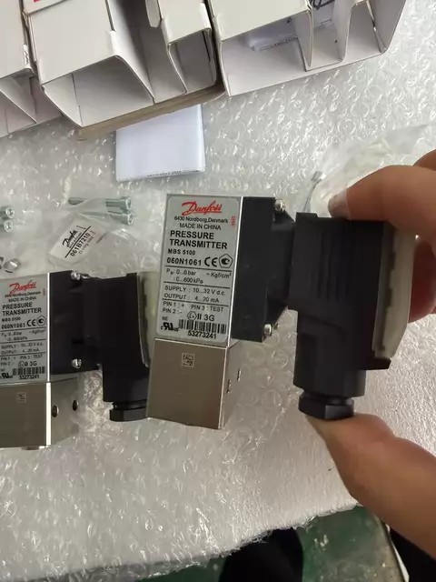 Danfoss Pressure Transmitter N1061 thumbnail