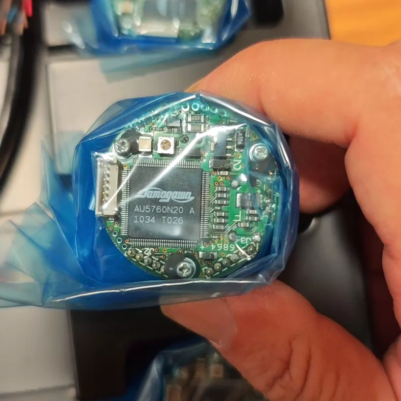 Tamagawa Seiki Encoder AU5760N20 thumbnail