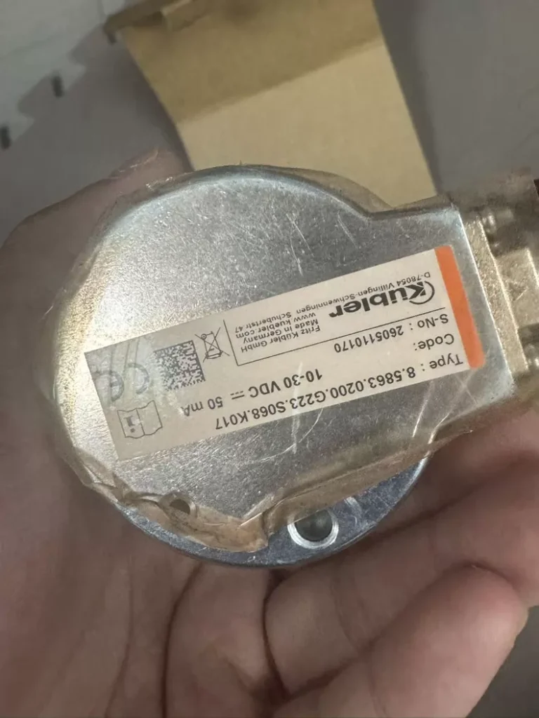 Kuebler Absolute Encoder 8.5863.0200.G223.S068.K017 thumbnail