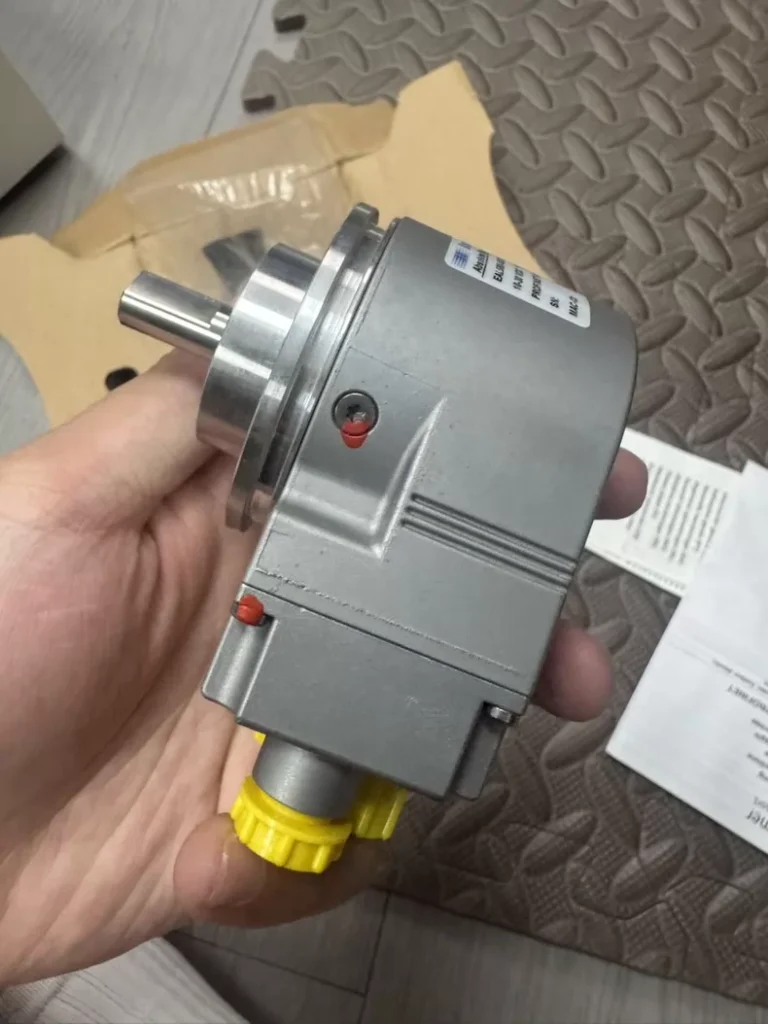 Baumer Absolute Encoder EAL580-SCO.5WPT.13160.A thumbnail