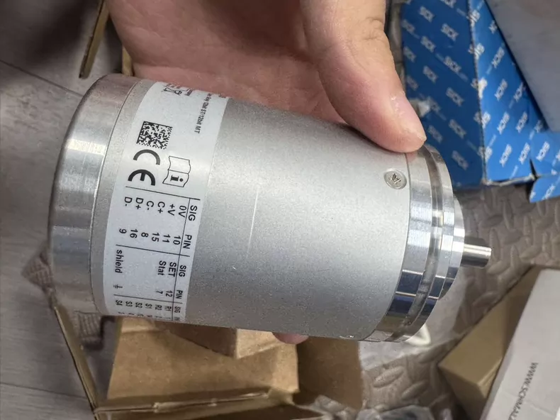Kuebler Absolute Encoder DEC.A.S029.K005 thumbnail