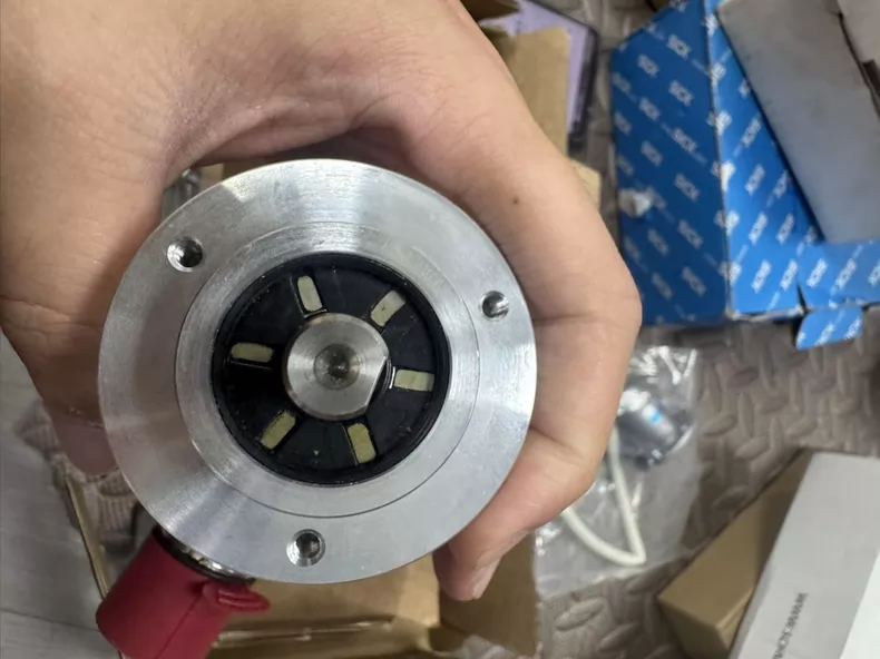 Kuebler Absolute Encoder DEC.A.S029.K005 thumbnail