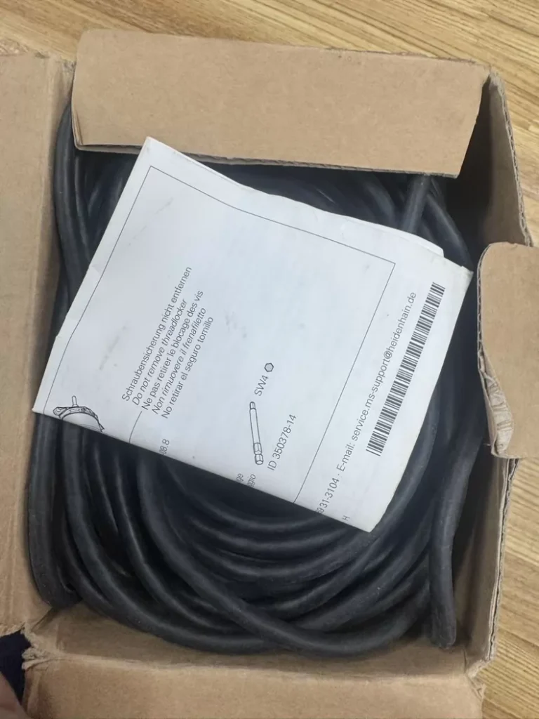 Heidenhain Encoder EQN413 2048 16S15-58 K thumbnail