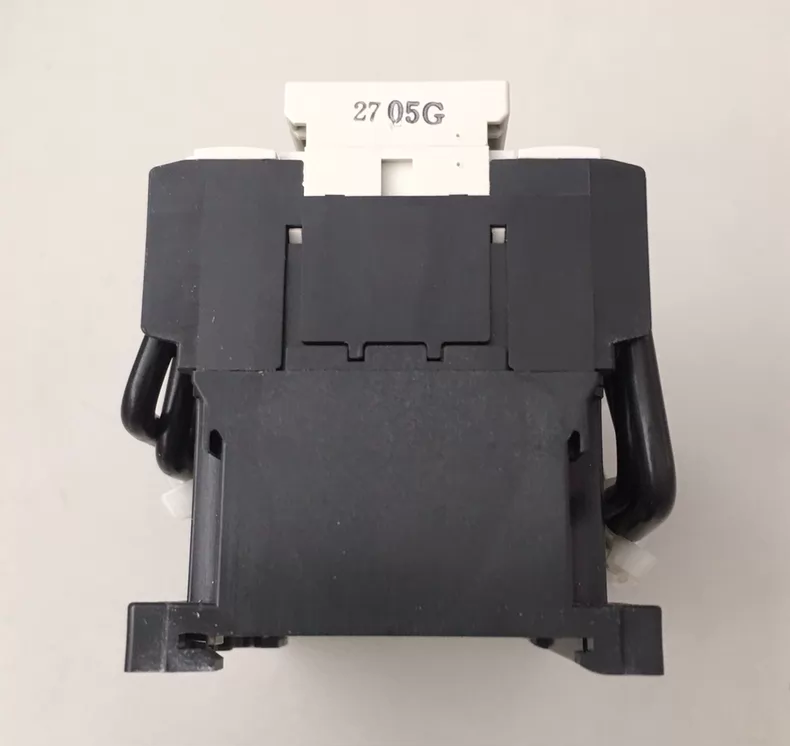 Fuji Electric Contactor SK12GR-E01W thumbnail