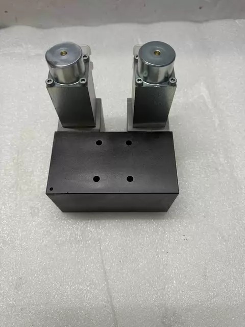 Parker Valve D1SE30BNJW thumbnail