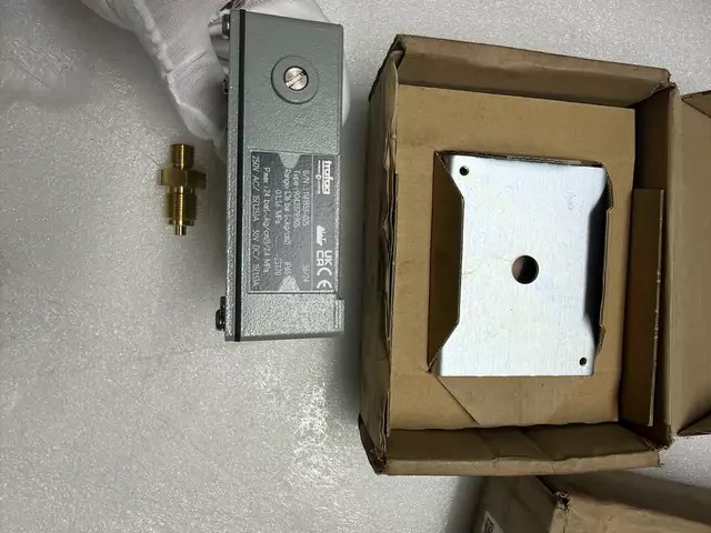 Trafag Switch 904