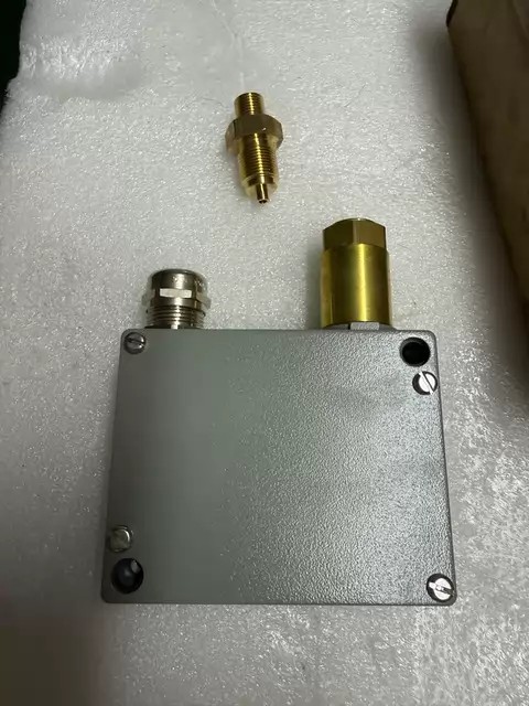 Trafag Switch 904 thumbnail