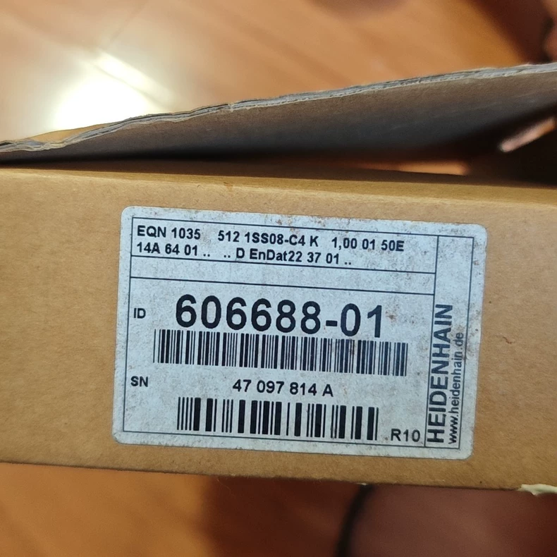 HEIDENHAIN Encoder EQN 1035 512 1SS08-C4 thumbnail