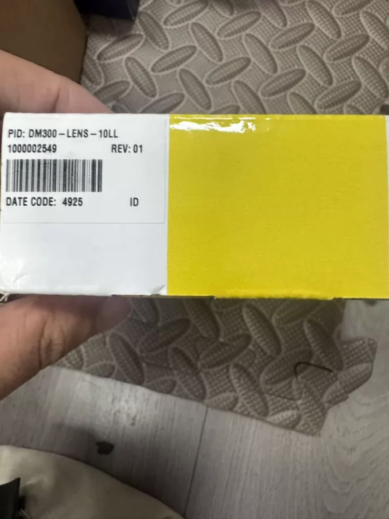 1068099692320