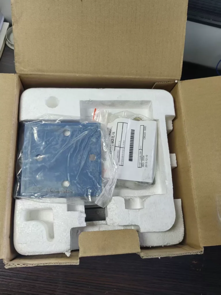 Rosemount Pressure Transmitter 3051CD3A02A1AM5B2E5H2 thumbnail