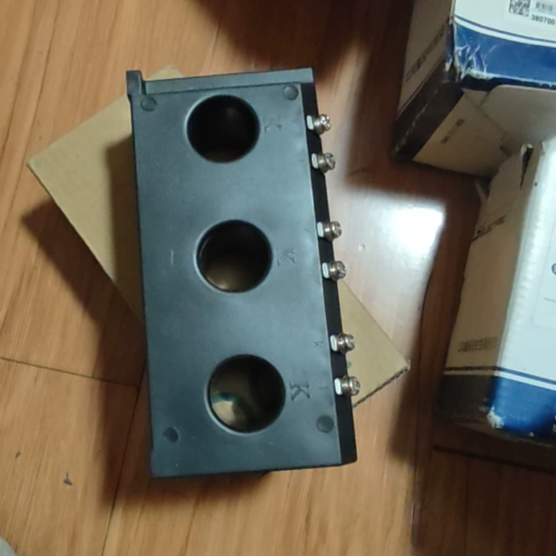 Samwha Current Transformer 3CT-H2-200-C