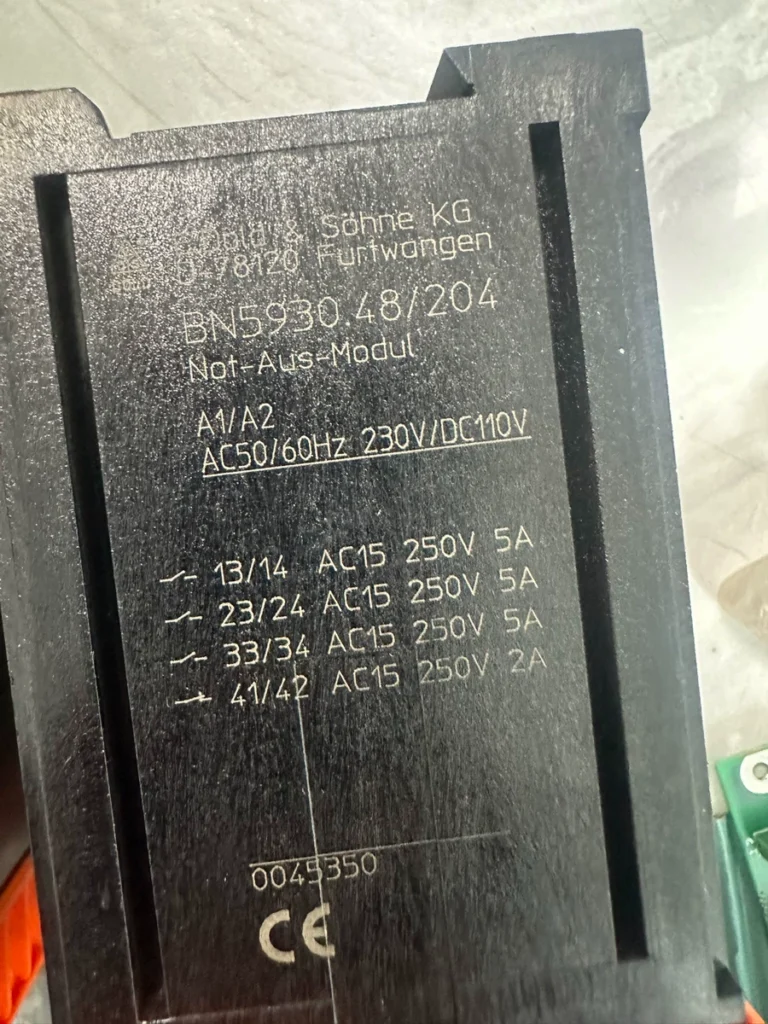 DOLD Safety Relay BN5983.53/102+DC24V thumbnail