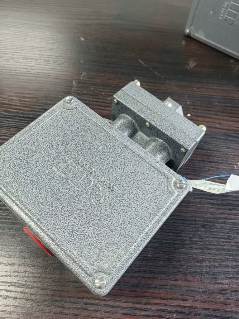 SOR Pressure Switch 396858-TA158T thumbnail
