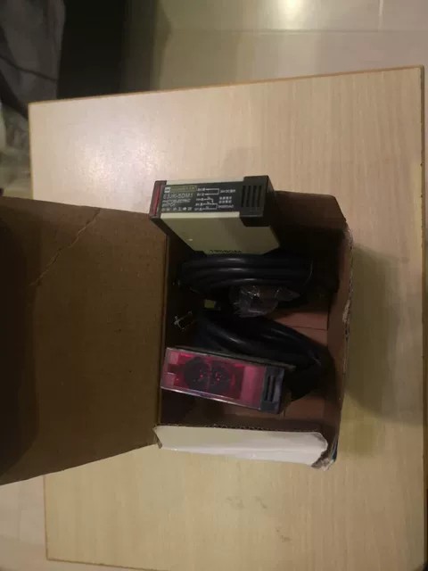 Hugong Switch E3JK-5DM1-5L thumbnail