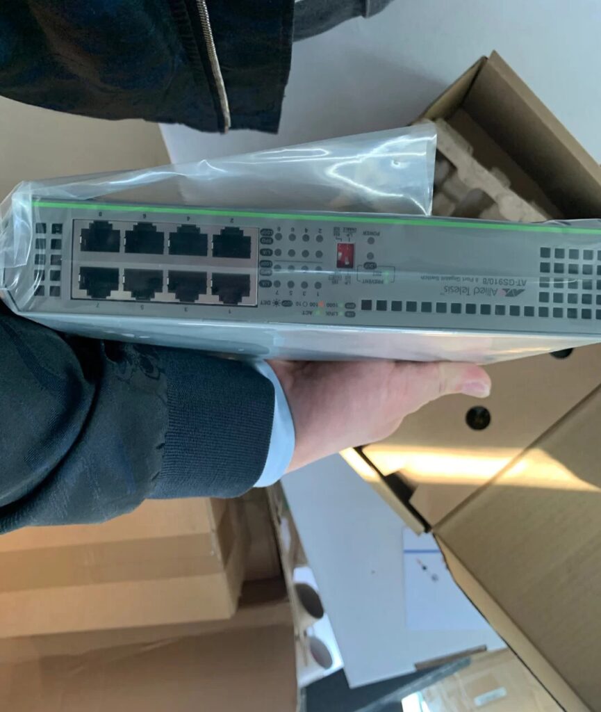 Allied Telesis Ethernet Switch AT-GS910/8 thumbnail