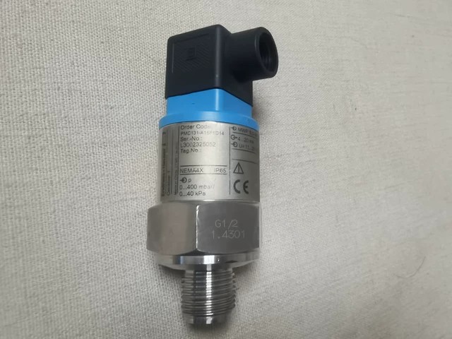 E+H Pressure Sensor PMC131-A15F1D14