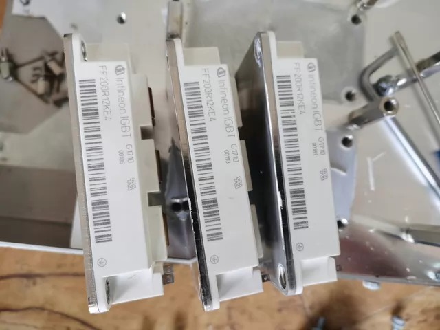 Infineon Module FF200R12KE4 thumbnail