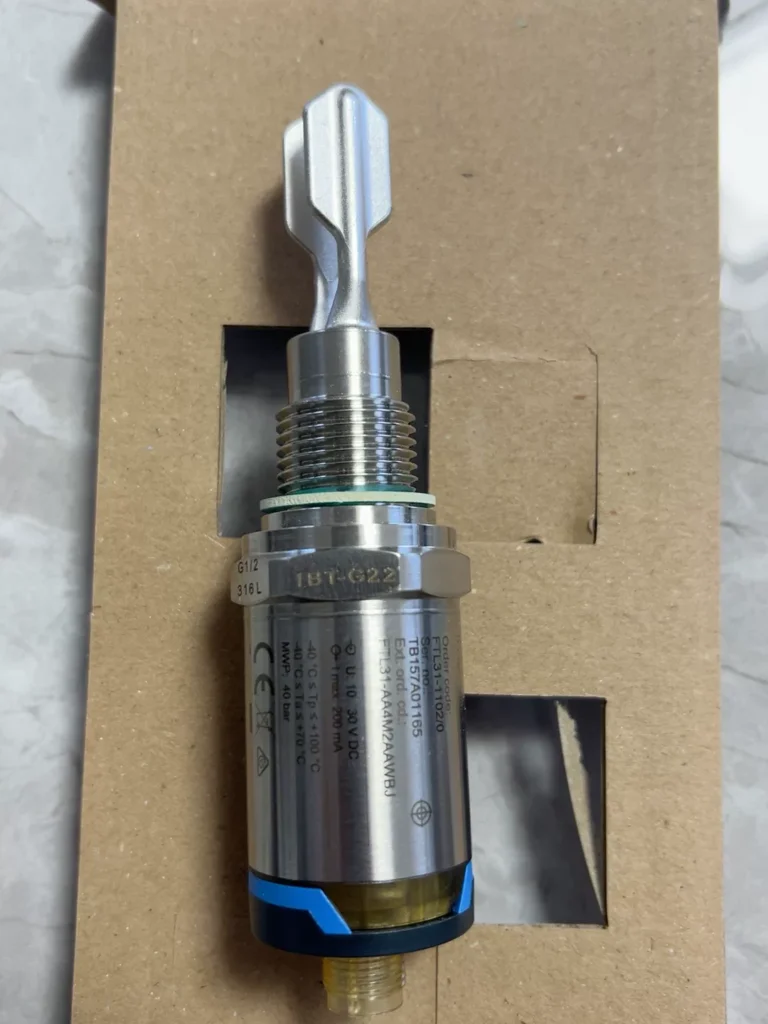 Endress+Hauser Tuning Fork Level Switch FTL31-1102/0