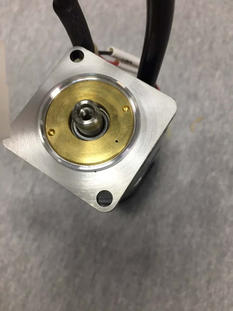 Yaskawa SGMAH-A3A2A thumbnail