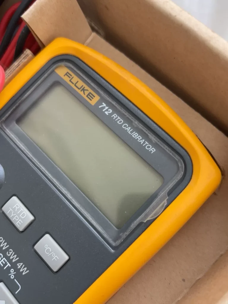 FLUKE Temperature Calibrator 712 thumbnail