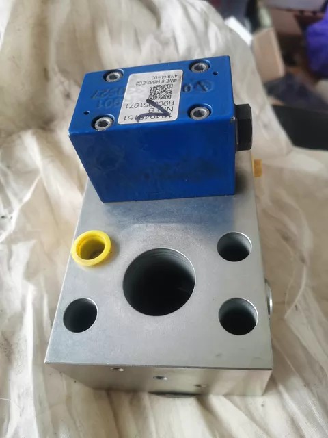 Rexroth Valve BH2-23/315-6EG24N9K4A08 thumbnail