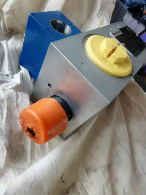 Rexroth Valve BH2-23/315-6EG24N9K4A08 thumbnail
