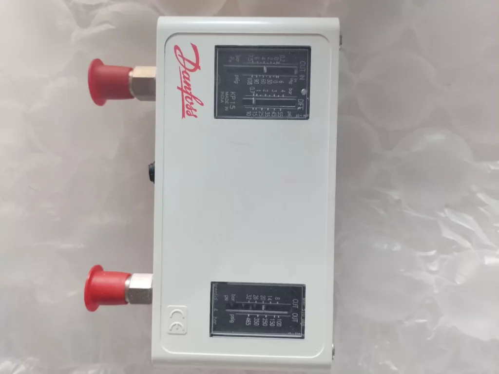 Danfoss 060-126591 Pressure Switch thumbnail