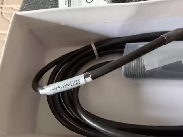 Broadley James Electrode S400-RT33H-E10FF-C00 thumbnail