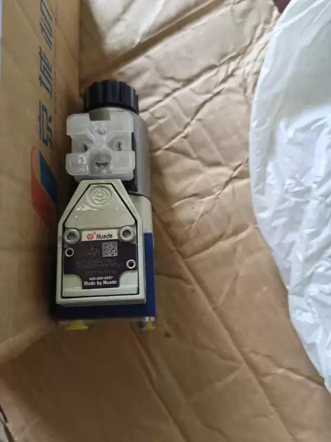 Huade M-3SEW6U30B/420MG24N9K4B12 thumbnail